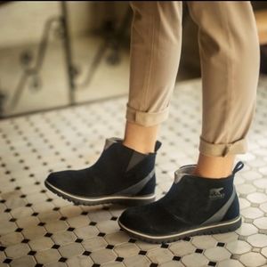 Sorel Black and Gray Ankle Boots